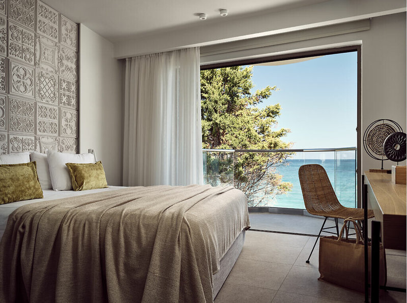 Windmill Bay Hotel 11