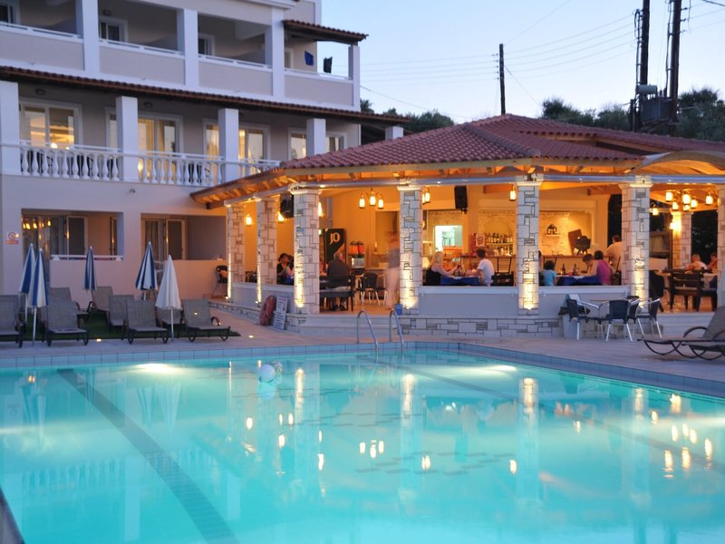 Windmill Studios Aparthotel 17