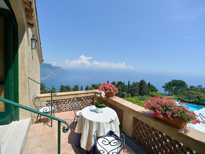 Villa Cimbrone Hotel 3