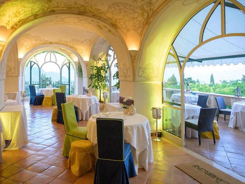 Villa Cimbrone Hotel 32