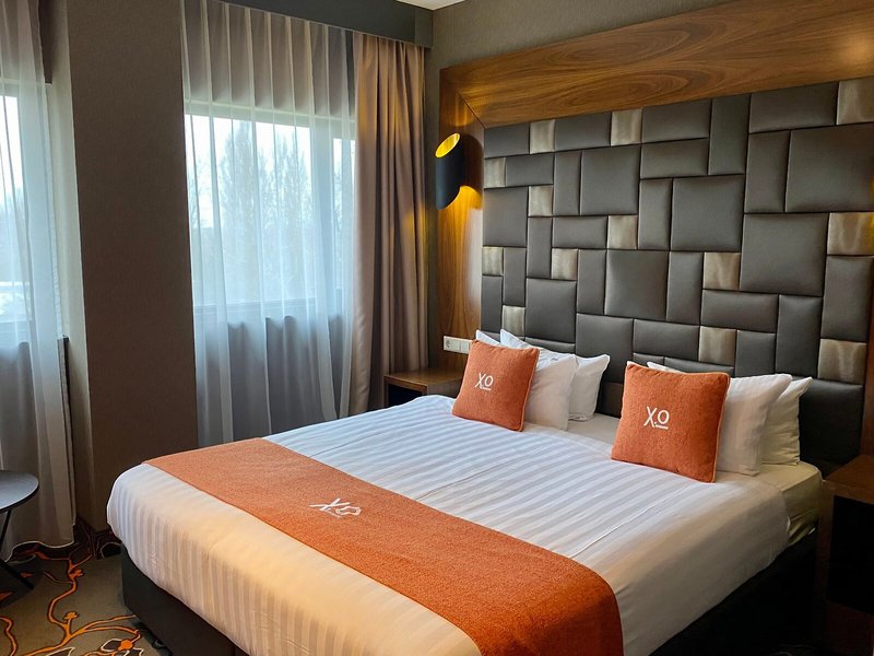 XO Hotels Park West 13 - Room Example