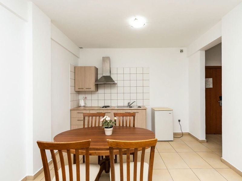 Flora Hotel Apartments 15