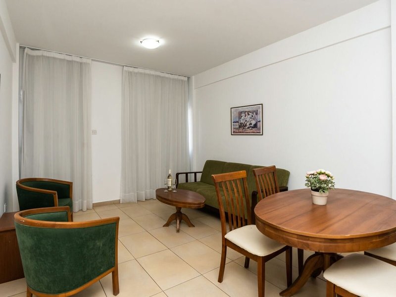 Flora Hotel Apartments 17