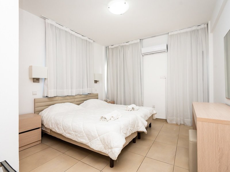 Flora Hotel Apartments 19