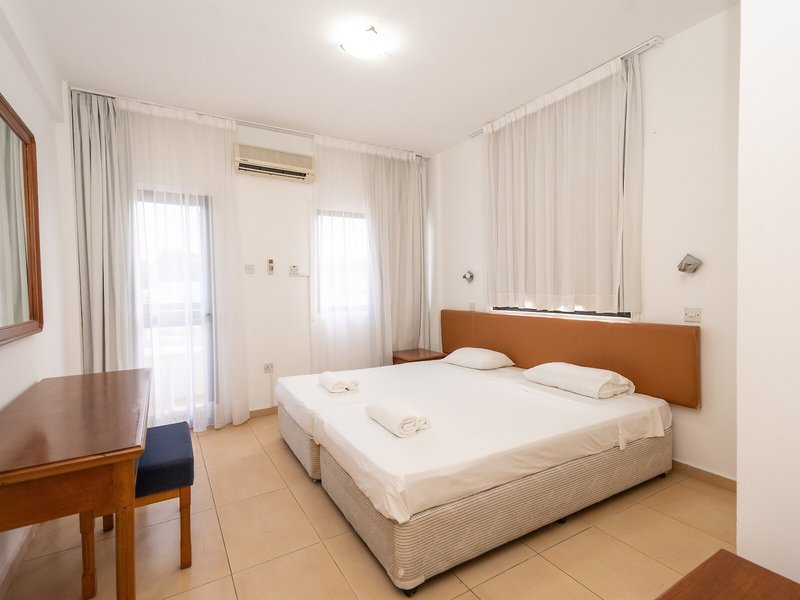 Flora Hotel Apartments 22