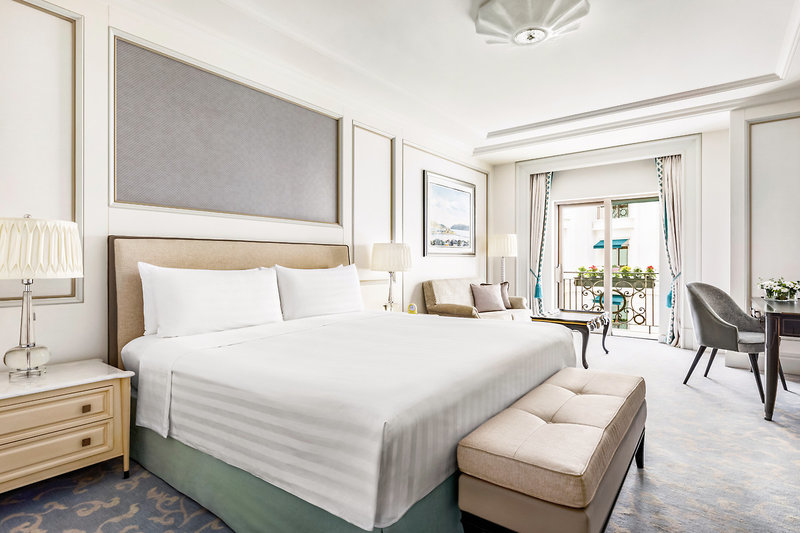 Shangri-La Bosphorus, Istanbul 5