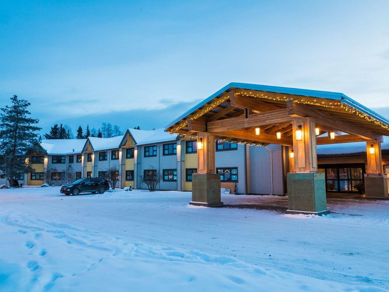 Prestige Hudson Bay Lodge 4