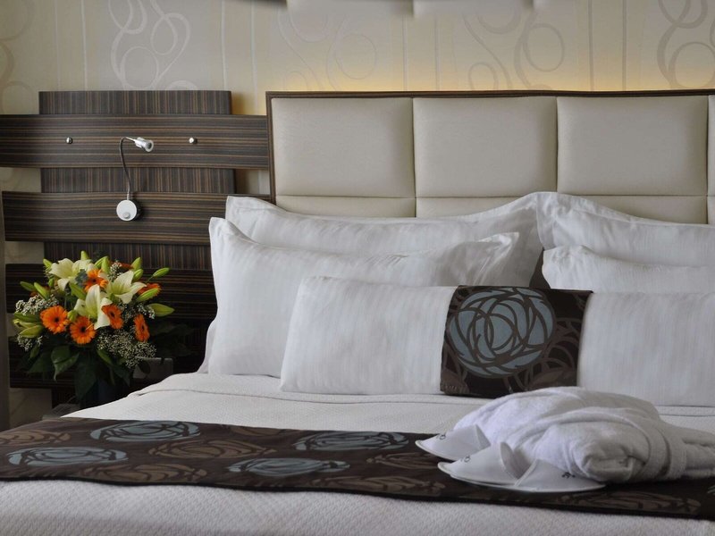 Orty Airport Hotel 10