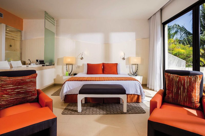 Sunscape Akumal Beach Resort & Spa 5