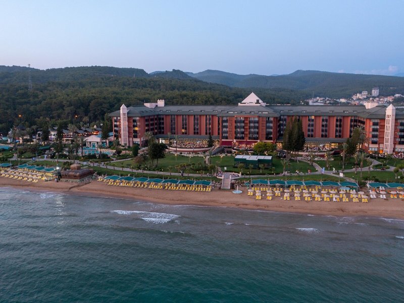 AQI Pegasos Resort 7