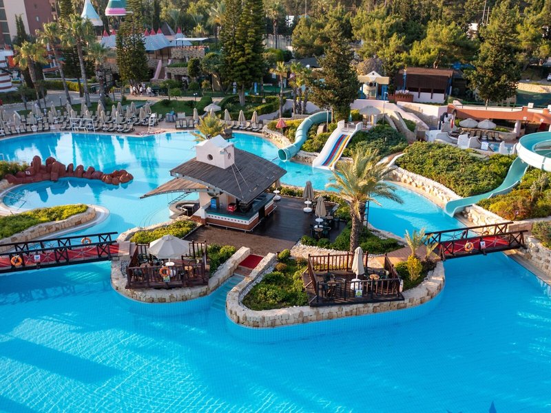 AQI Pegasos Resort 23