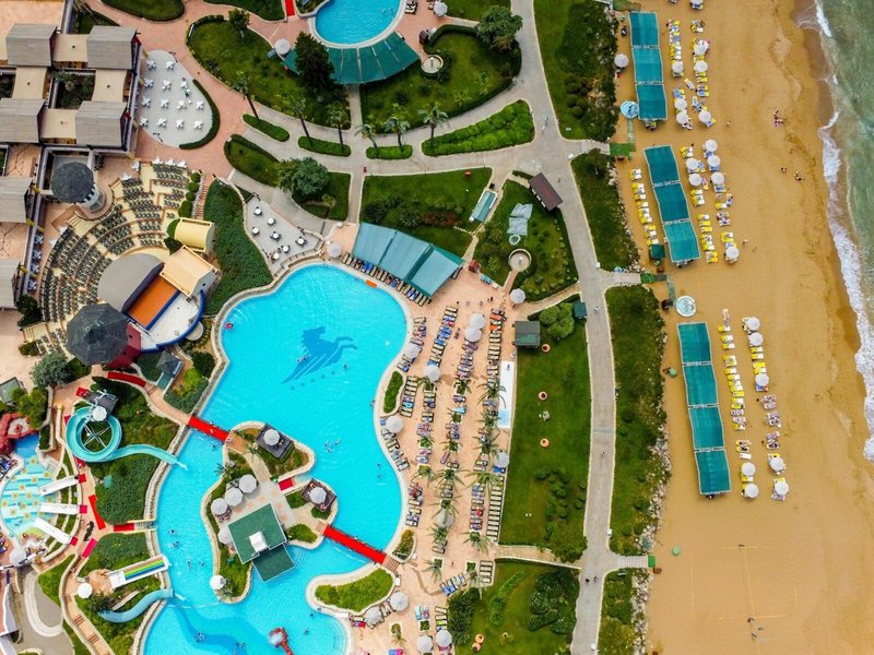 AQI Pegasos Resort 41