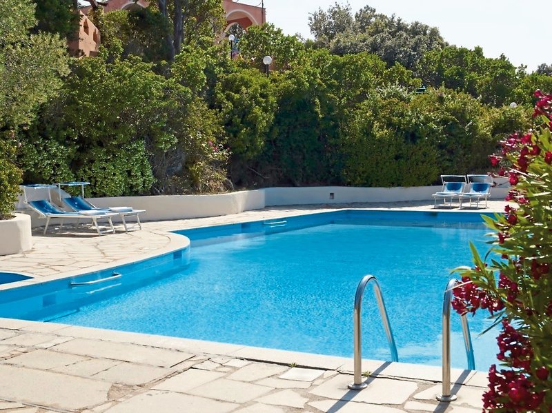 Lu Nibareddu Aparthotel 8 - Outdoor Pool