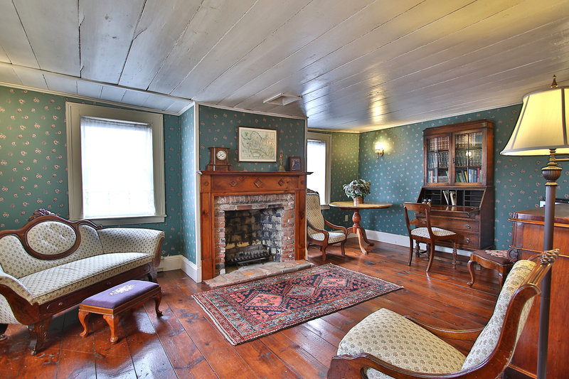 Artisan Inn 5 - Room Example