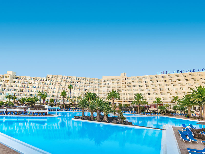 Beatriz Costa & Spa 4