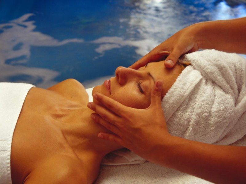 Beatriz Costa & Spa 50
