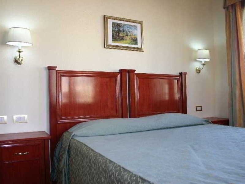 Residence Regina Elena 12