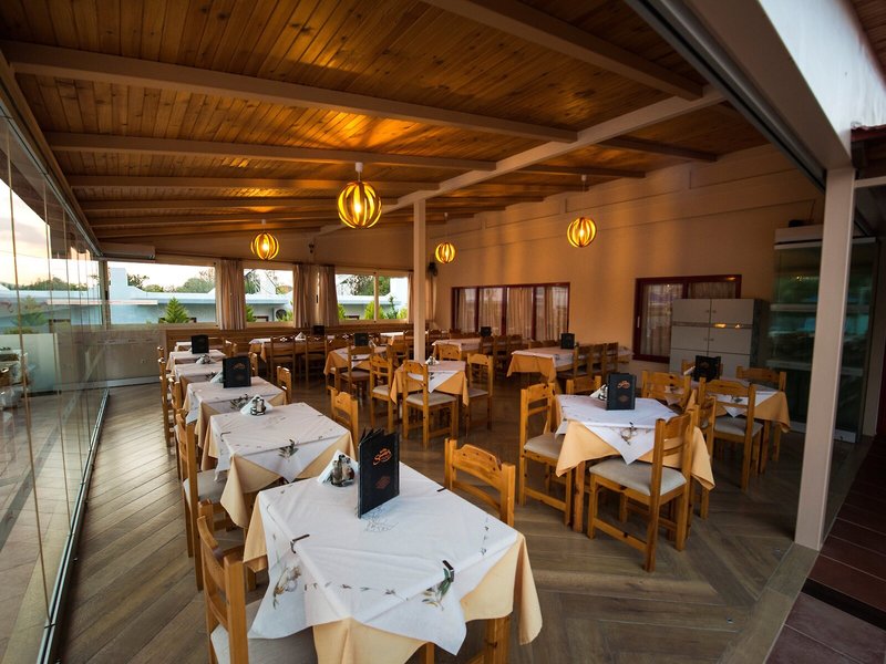 Sandy's Studios & Log-Villas 22