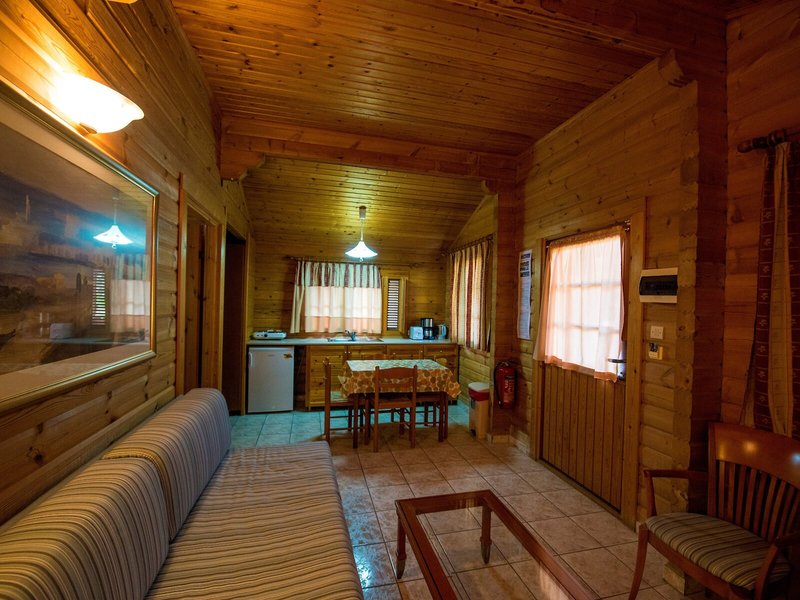 Sandy's Studios & Log-Villas 27