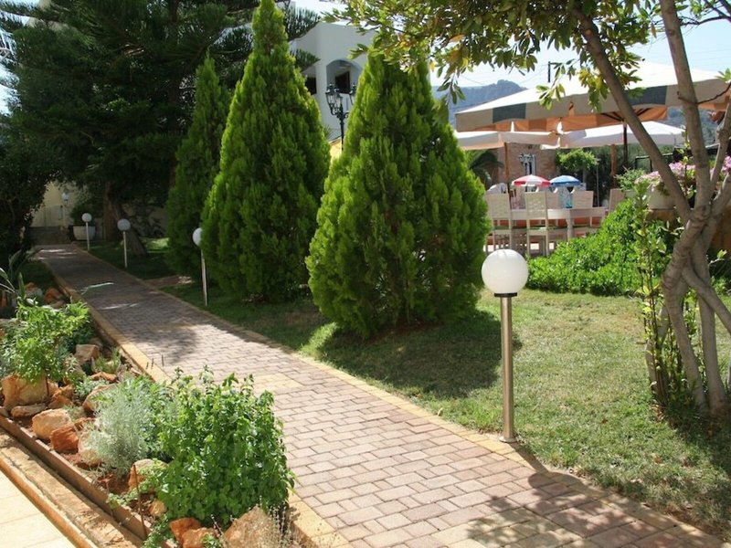 Nikos Apartments 4