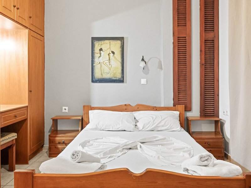 Nikos Apartments 36