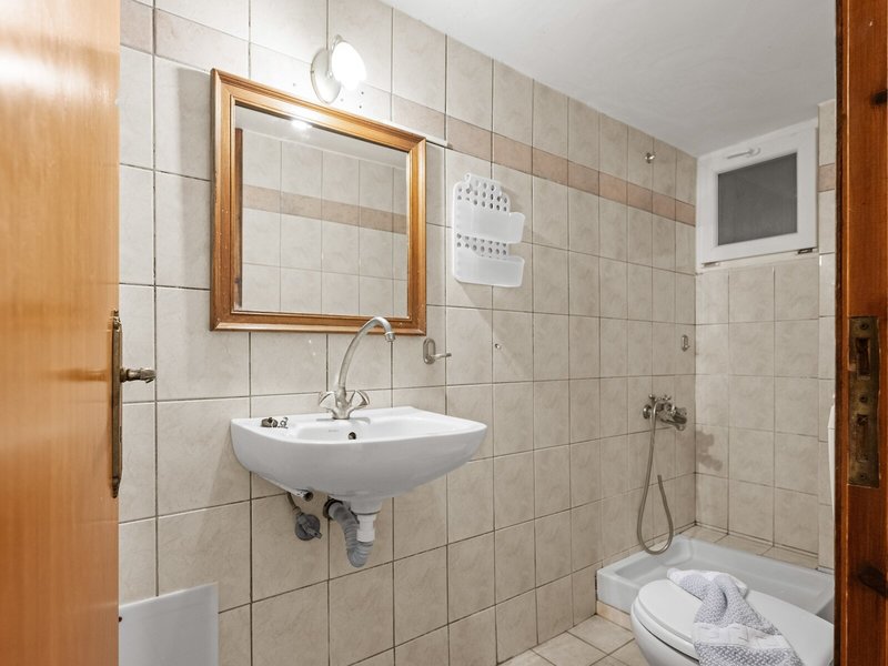 Nikos Apartments 46