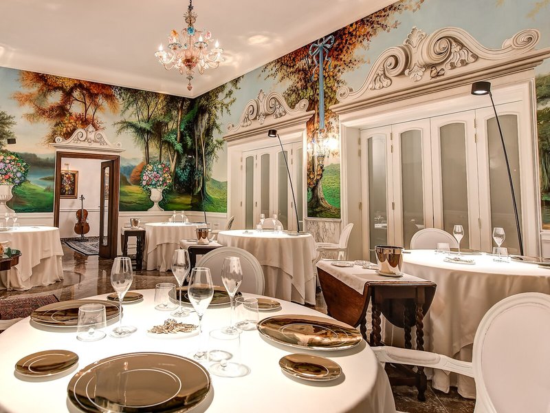 Majestic Palace 17