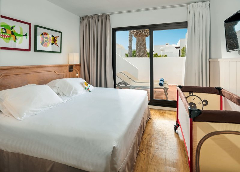 H10 Suites Lanzarote Gardens 8