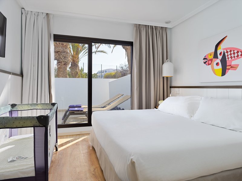 H10 Suites Lanzarote Gardens 17