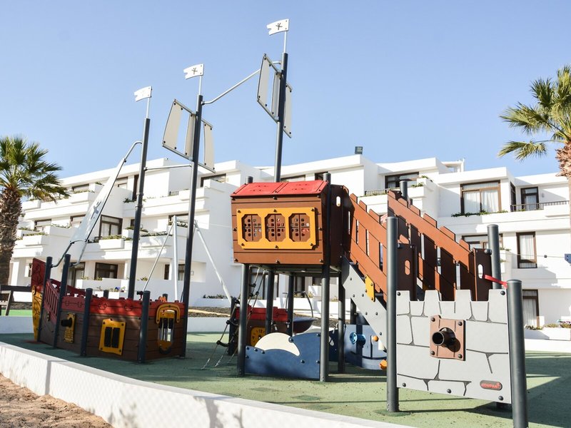 H10 Suites Lanzarote Gardens 25