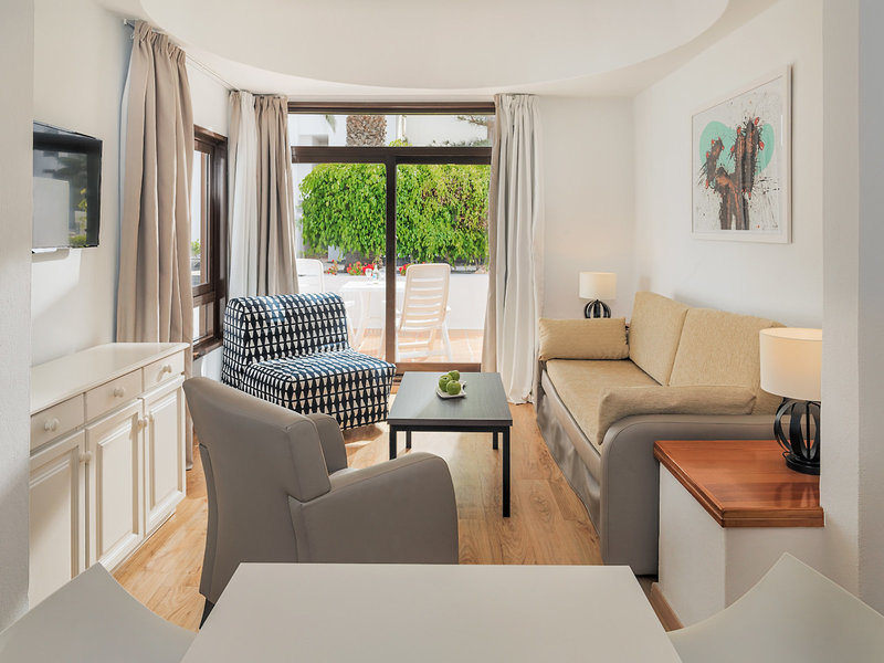 H10 Suites Lanzarote Gardens 35