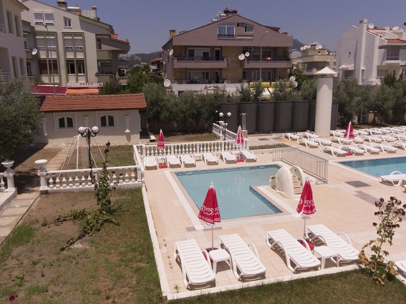 Midpoint Club & Suites 3