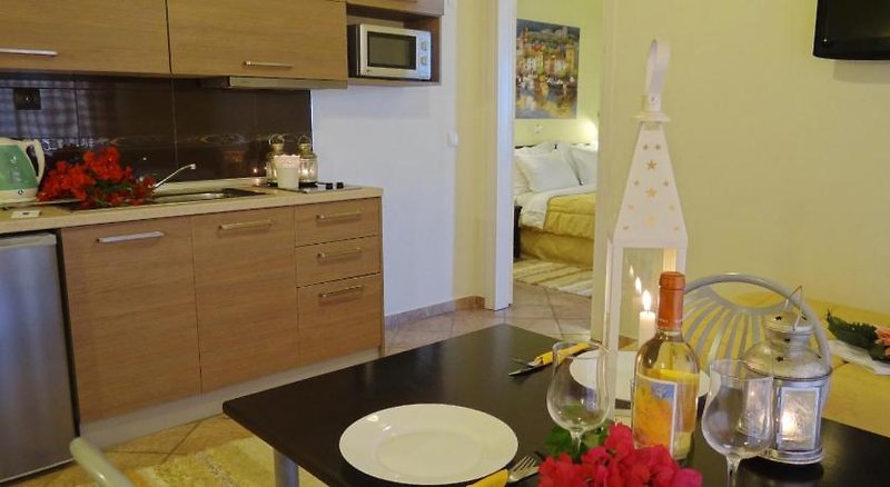 Aeollos Aparthotel 1