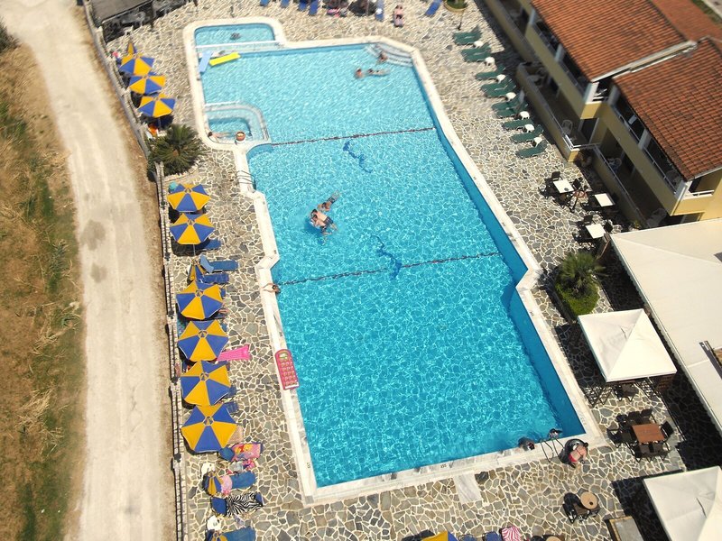 Paradise Hotel Apartments 9