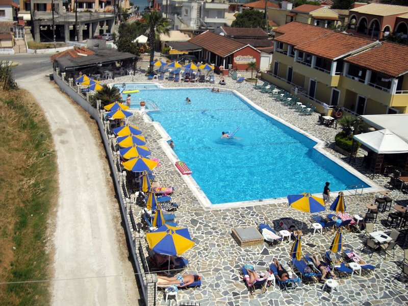 Paradise Hotel Apartments 10