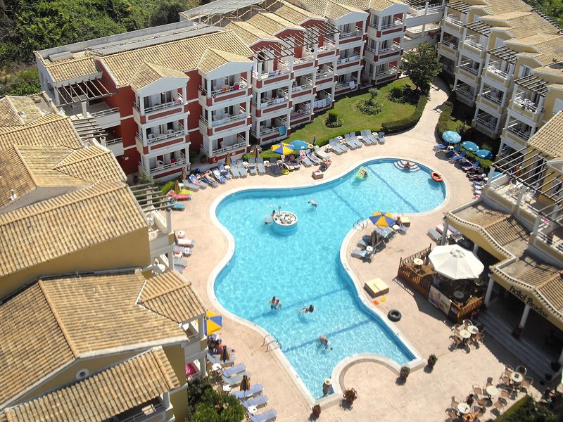 Paradise Hotel Apartments 12