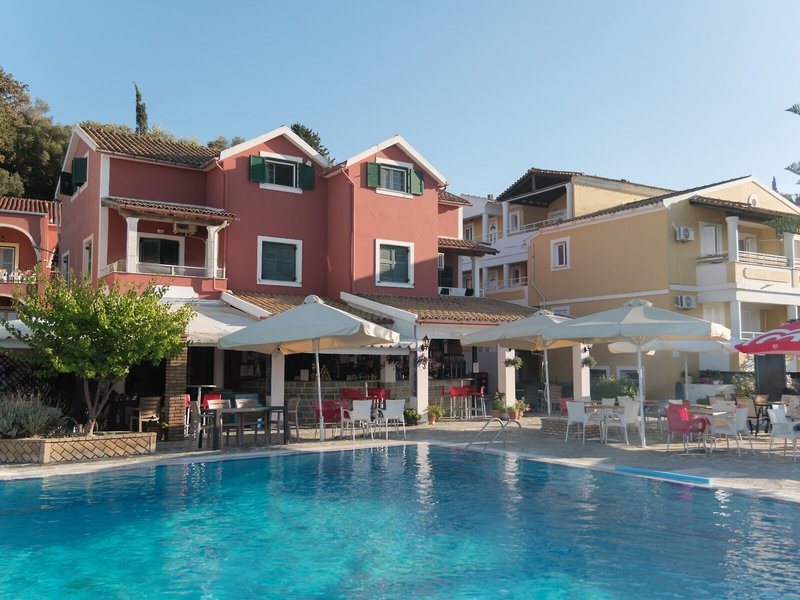 Paradise Hotel Apartments 13