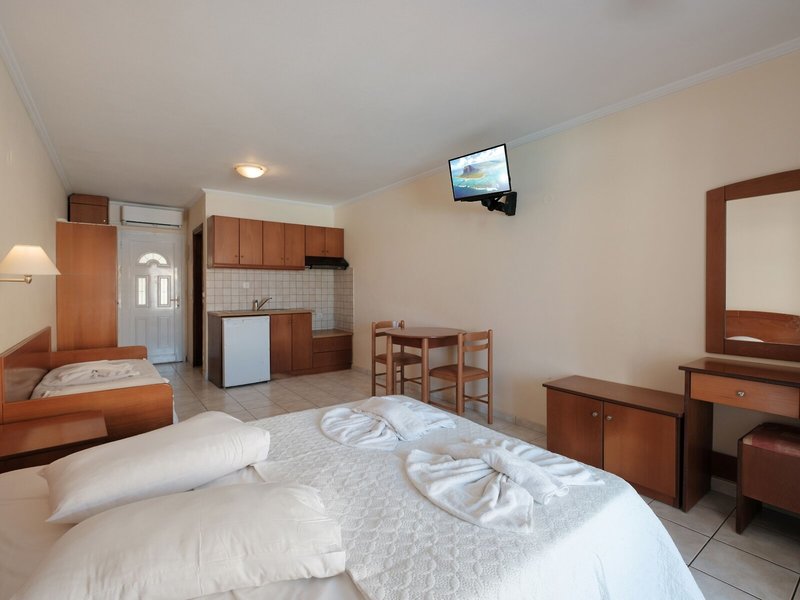 Paradise Hotel Apartments 23