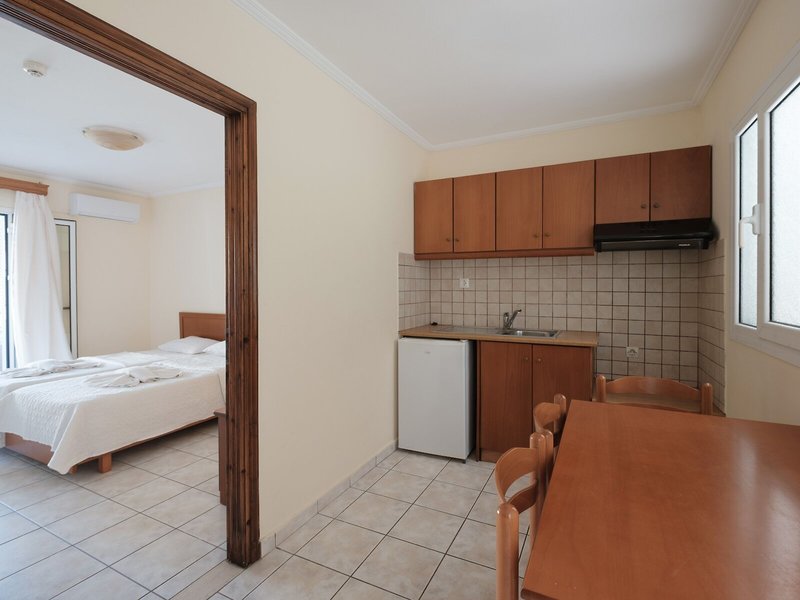 Paradise Hotel Apartments 26