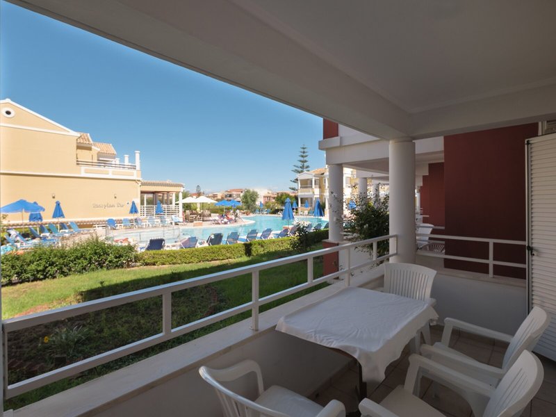 Paradise Hotel Apartments 27