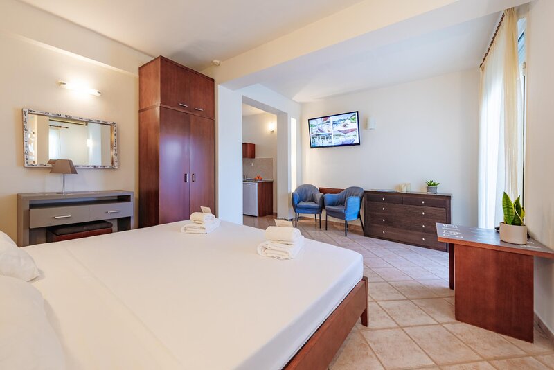 Ampelia Hotel Kassandra 69