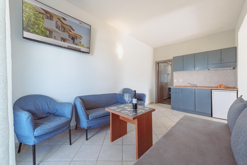 Ampelia Hotel Kassandra 92
