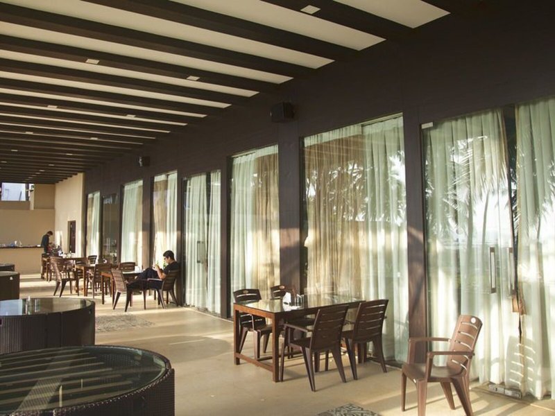 Riva Beach Resort 10