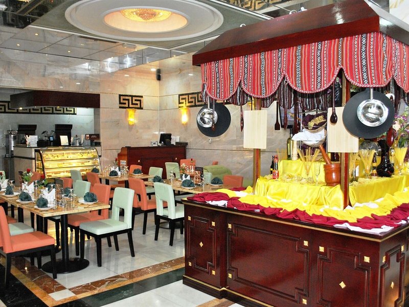 Golden Tulip Media Hotel  24