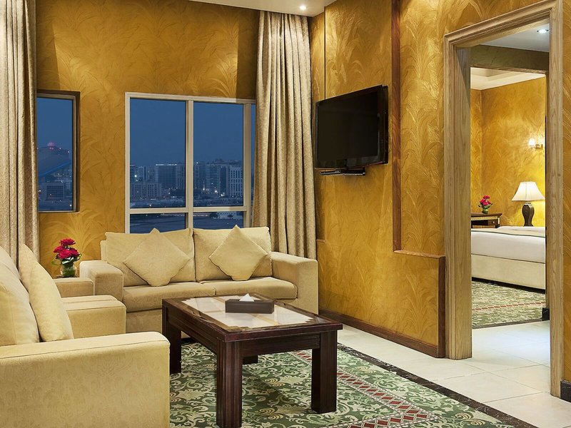 Golden Tulip Media Hotel  31