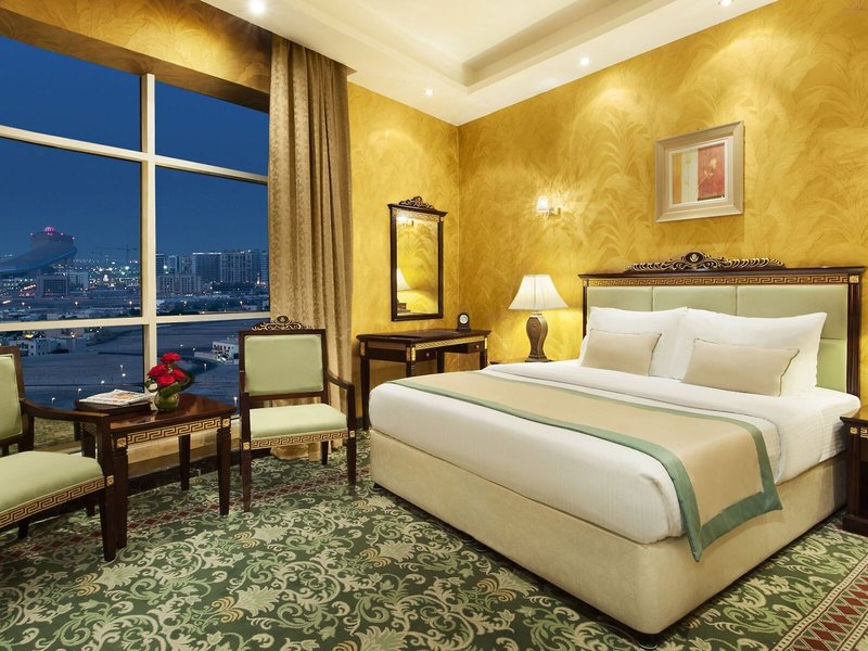 Golden Tulip Media Hotel  37