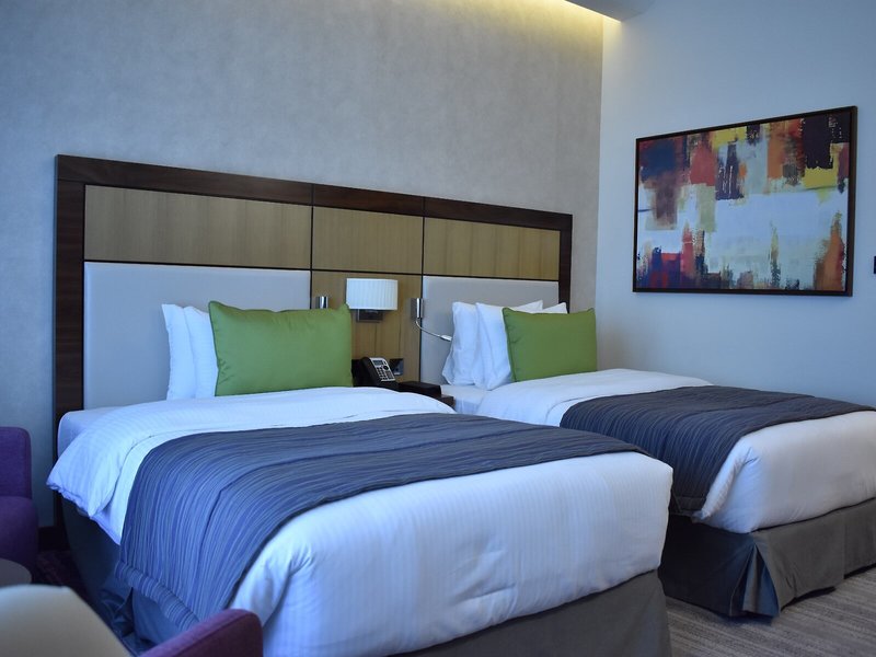 Golden Tulip Media Hotel  41