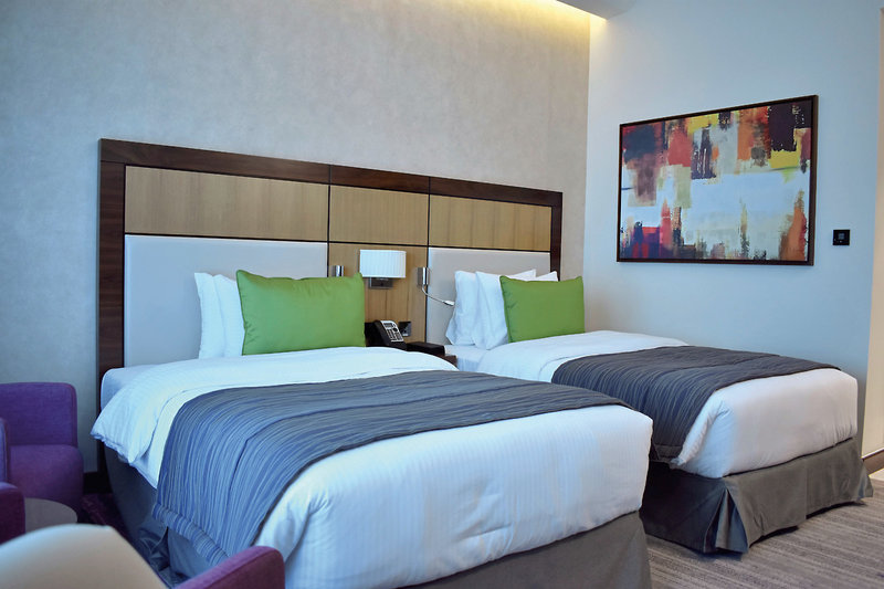 Golden Tulip Media Hotel 4