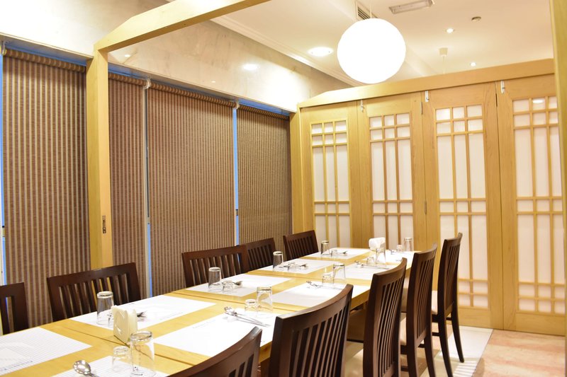 Golden Tulip Media Hotel 17