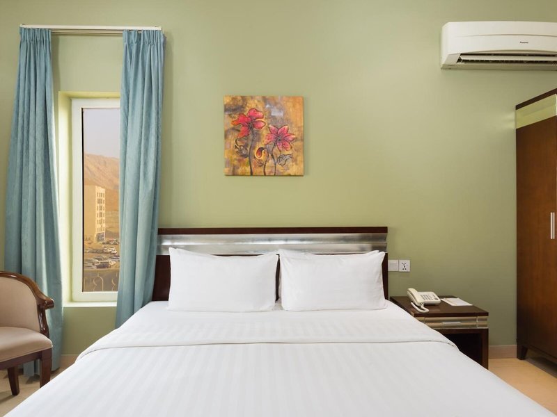 Centara Life Muscat Dunes Hotel 13